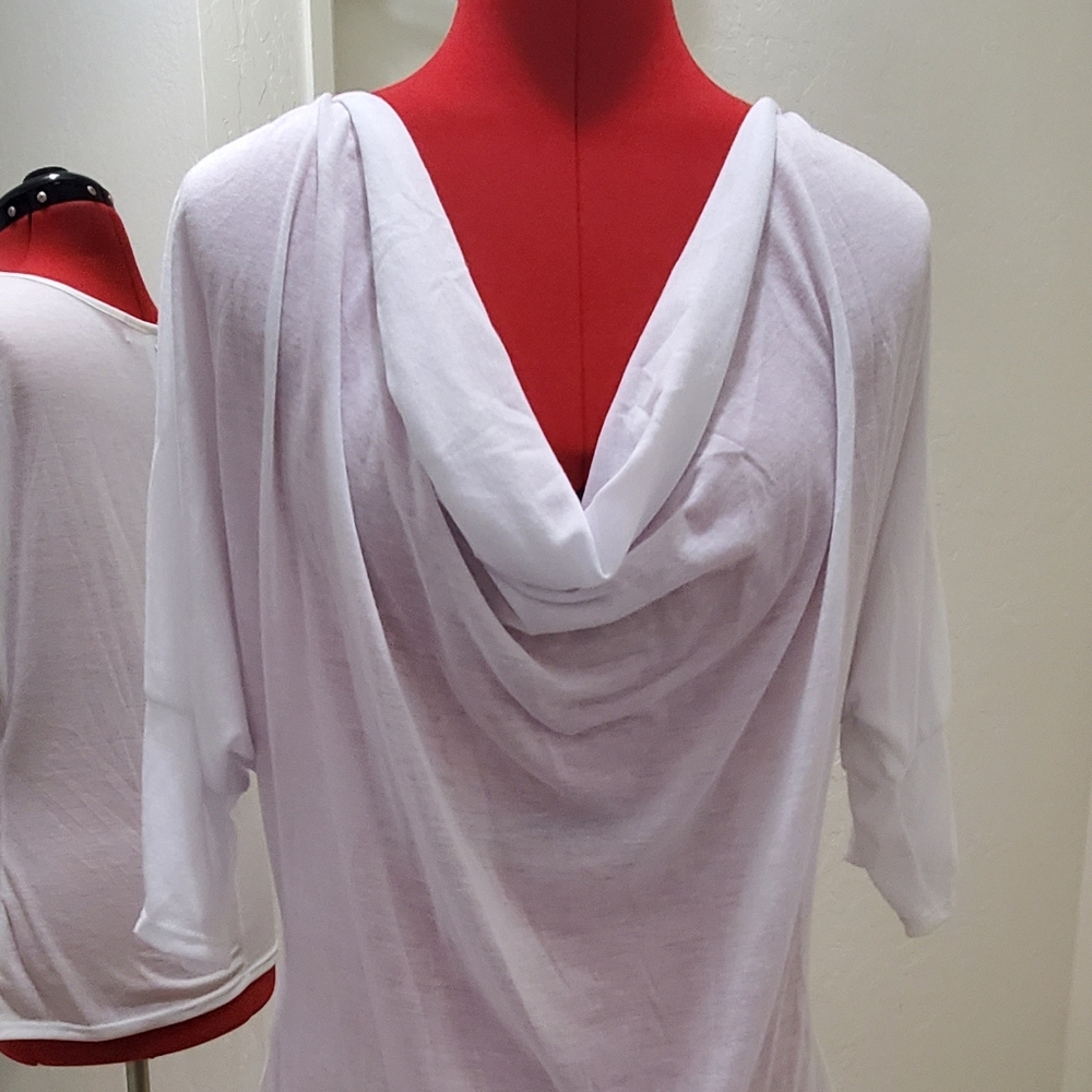 Social House White top size Large